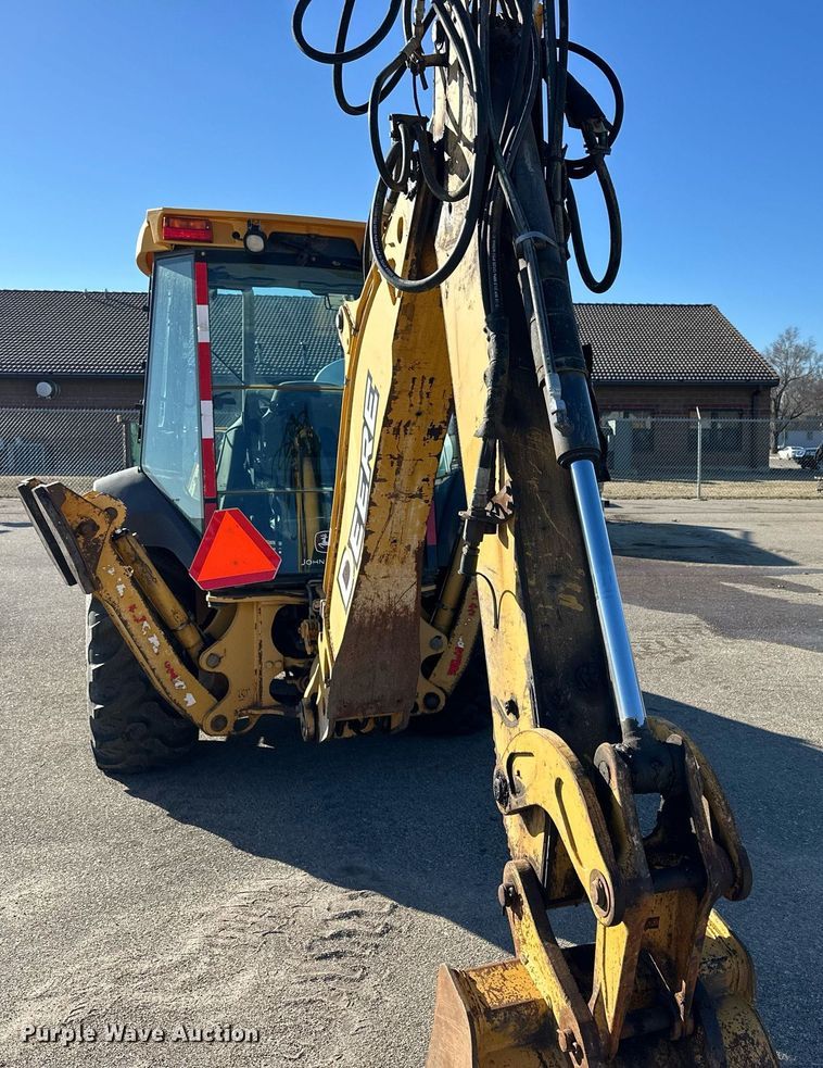 image for item NJ9325 2006 John Deere 310G backhoe