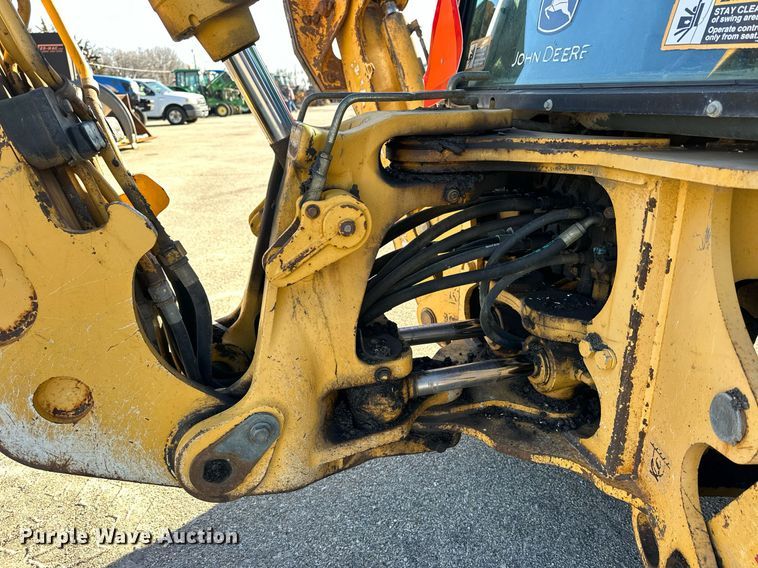 image for item NJ9325 2006 John Deere 310G backhoe