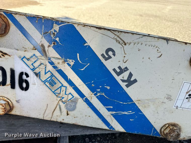 image for item NJ9325 2006 John Deere 310G backhoe