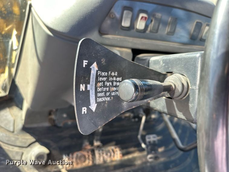 image for item NJ9325 2006 John Deere 310G backhoe