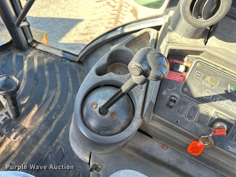 image for item NJ9325 2006 John Deere 310G backhoe