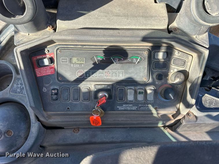 image for item NJ9325 2006 John Deere 310G backhoe