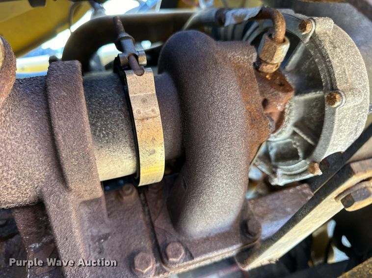 image for item NJ9325 2006 John Deere 310G backhoe