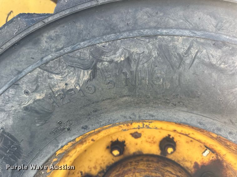 image for item NJ9325 2006 John Deere 310G backhoe