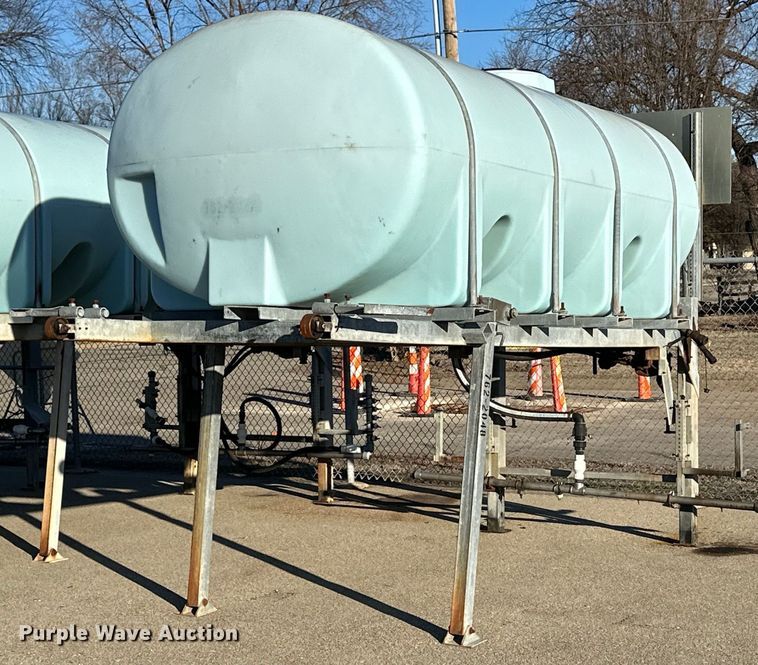 image for item NJ9327 1998 Norwesco 1635 salt brine tank