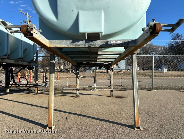 image for item NJ9327 1998 Norwesco 1635 salt brine tank