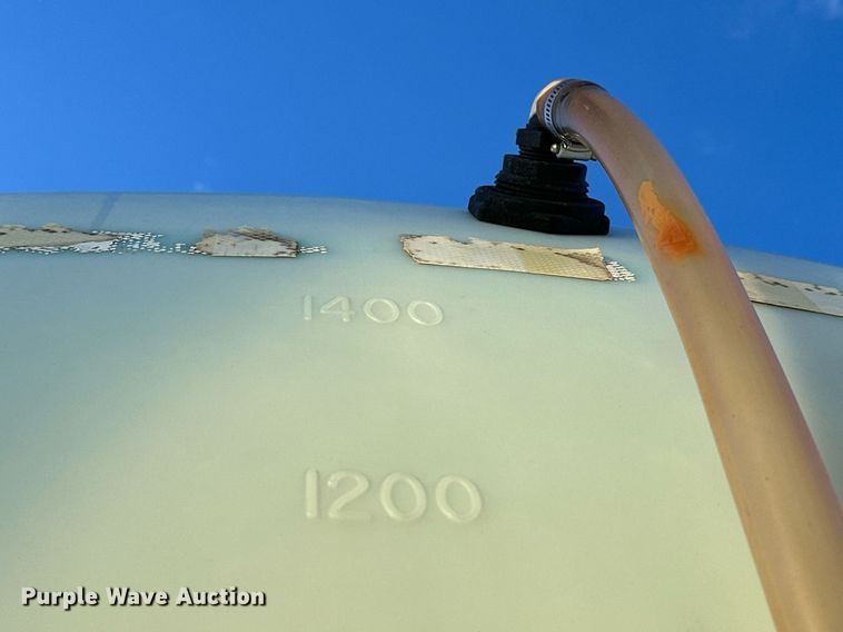 image for item NJ9327 1998 Norwesco 1635 salt brine tank