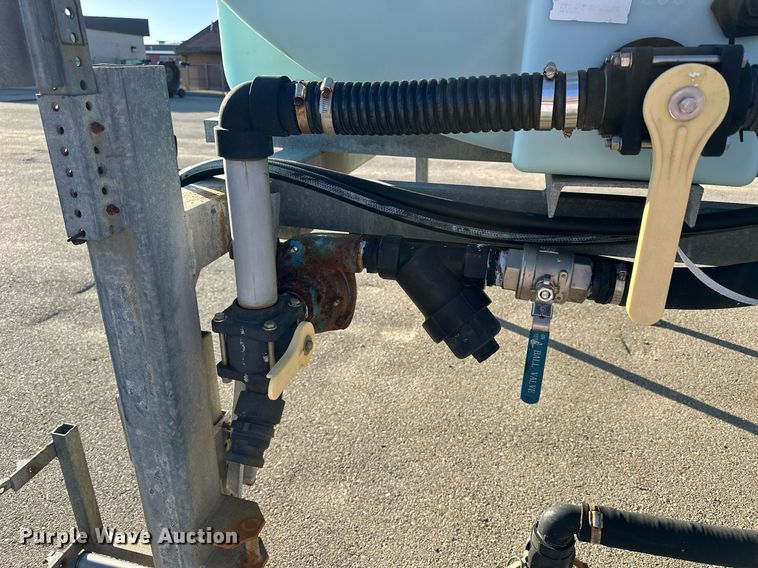 image for item NJ9327 1998 Norwesco 1635 salt brine tank