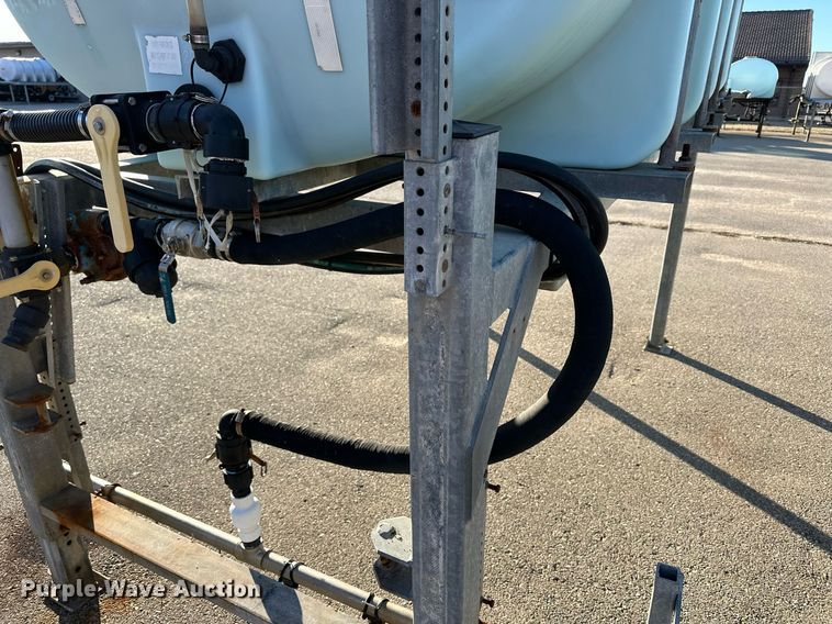 image for item NJ9327 1998 Norwesco 1635 salt brine tank