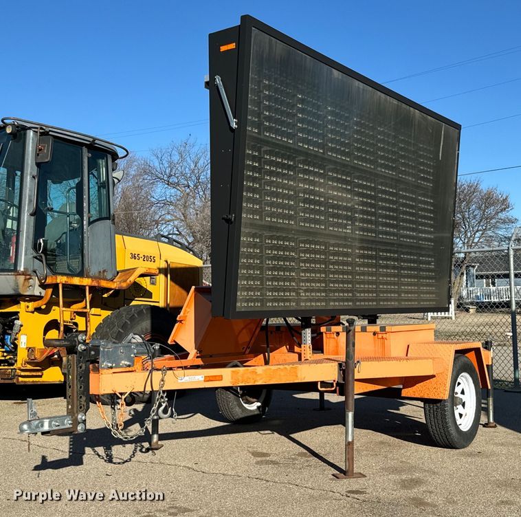 image for item NJ9329 2008 Ver-Mac PCMS-1210 message board trailer