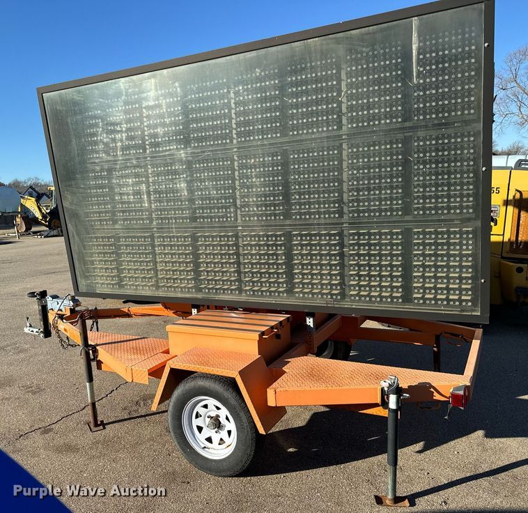 image for item NJ9329 2008 Ver-Mac PCMS-1210 message board trailer