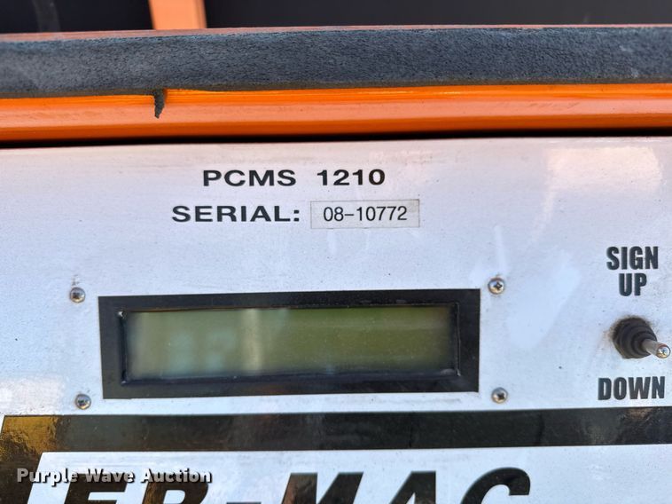 image for item NJ9329 2008 Ver-Mac PCMS-1210 message board trailer