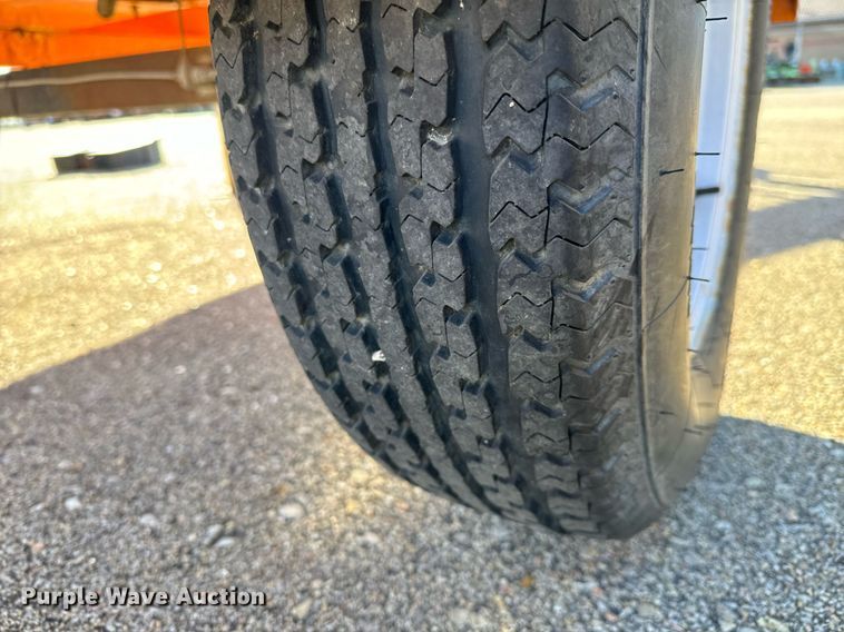 image for item NJ9329 2008 Ver-Mac PCMS-1210 message board trailer