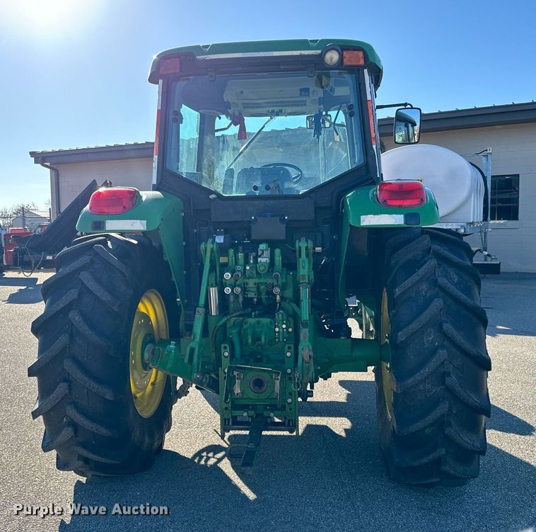 image for item NJ9331 2006 John Deere 6415 tractor