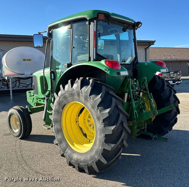 image for item NJ9331 2006 John Deere 6415 tractor