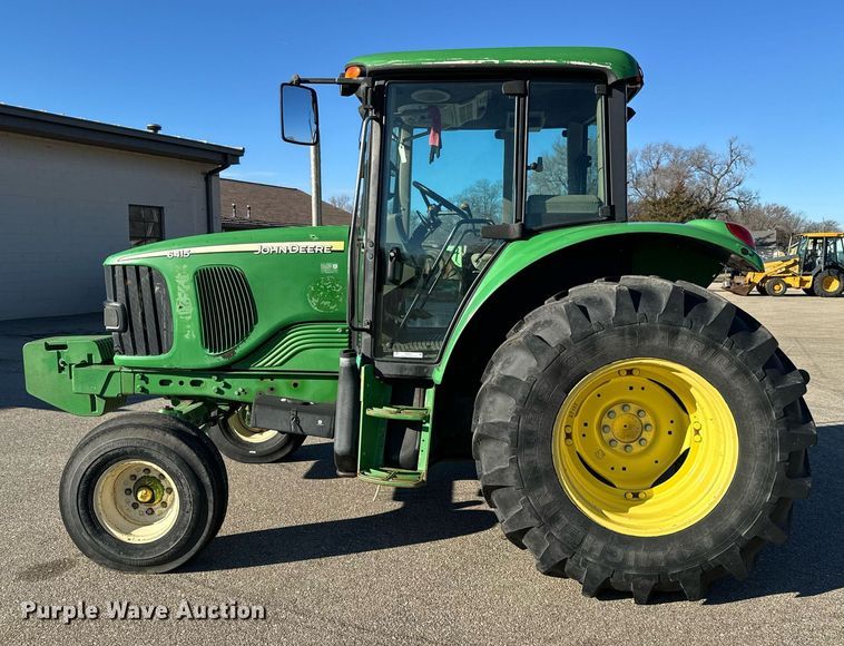 image for item NJ9331 2006 John Deere 6415 tractor