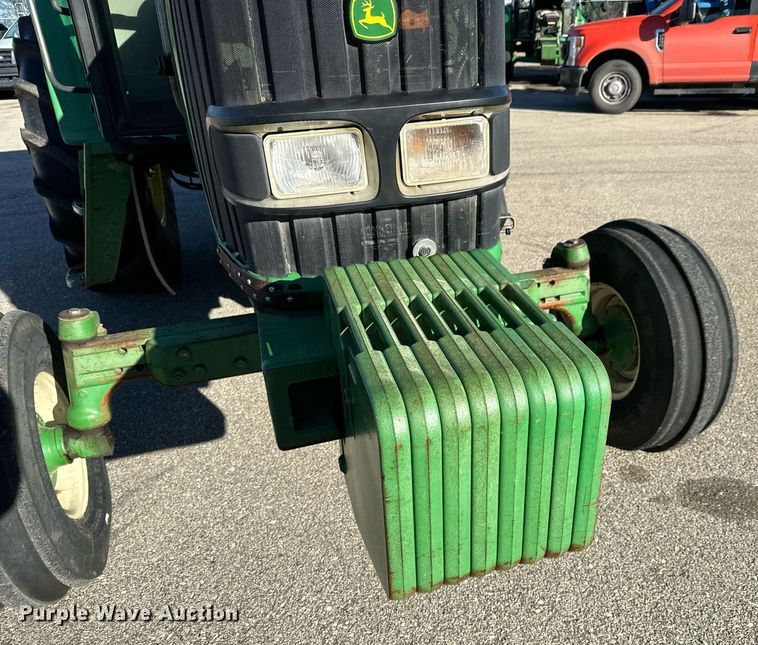 image for item NJ9331 2006 John Deere 6415 tractor