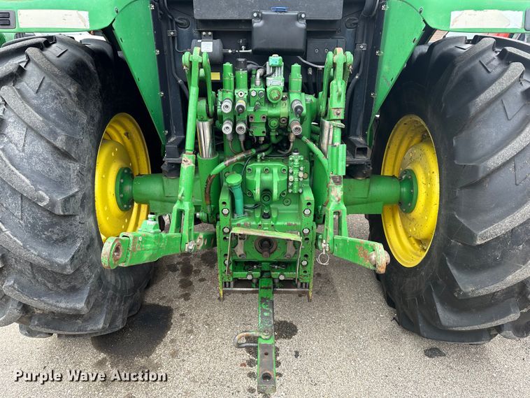 image for item NJ9331 2006 John Deere 6415 tractor