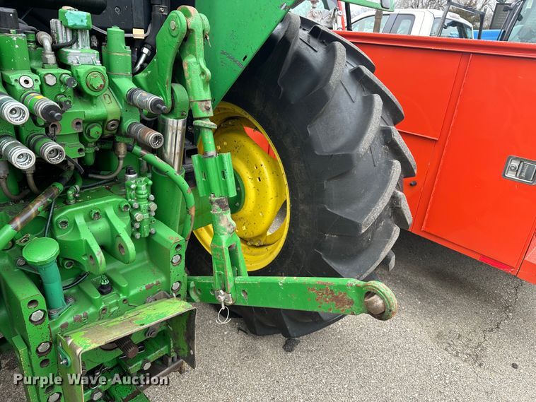 image for item NJ9331 2006 John Deere 6415 tractor