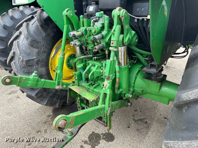 image for item NJ9331 2006 John Deere 6415 tractor