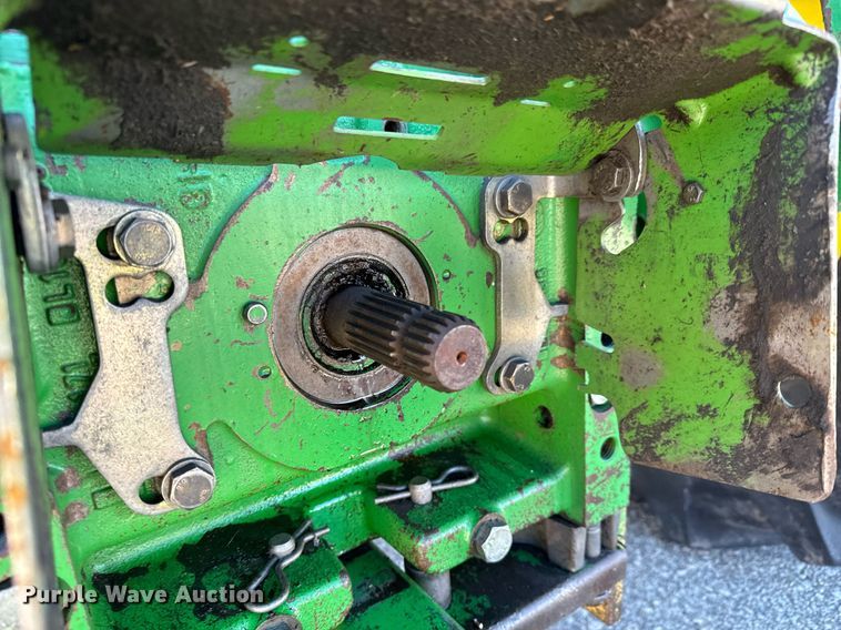 image for item NJ9331 2006 John Deere 6415 tractor