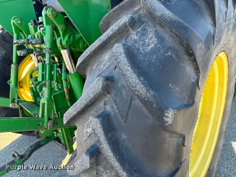 image for item NJ9331 2006 John Deere 6415 tractor