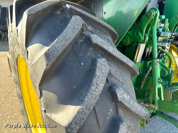 image for item NJ9331 2006 John Deere 6415 tractor