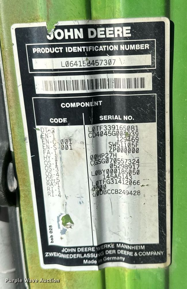 image for item NJ9331 2006 John Deere 6415 tractor