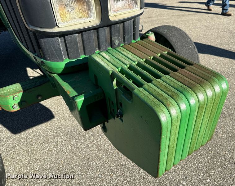 image for item NJ9332 2006 John Deere 6415 tractor