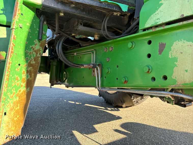 image for item NJ9332 2006 John Deere 6415 tractor