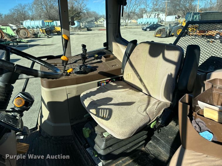 image for item NJ9332 2006 John Deere 6415 tractor