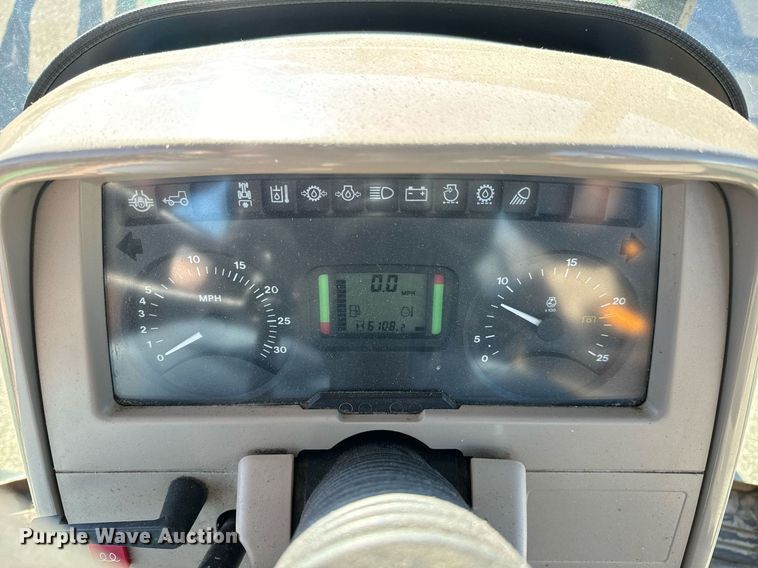 image for item NJ9332 2006 John Deere 6415 tractor