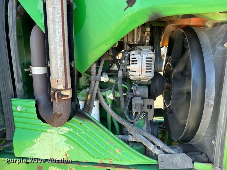 image for item NJ9332 2006 John Deere 6415 tractor