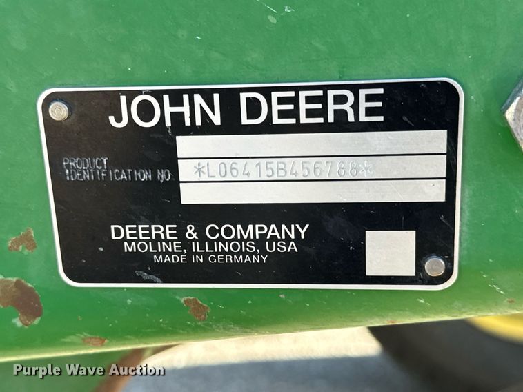 image for item NJ9332 2006 John Deere 6415 tractor