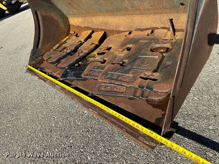 image for item NJ9333 2006 New Holland TM-120 MFWD tractor