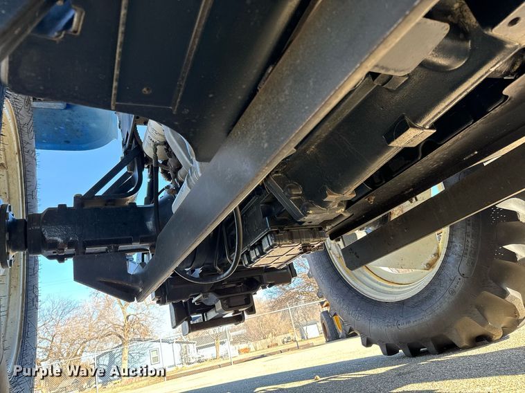 image for item NJ9333 2006 New Holland TM-120 MFWD tractor