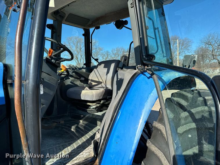 image for item NJ9333 2006 New Holland TM-120 MFWD tractor