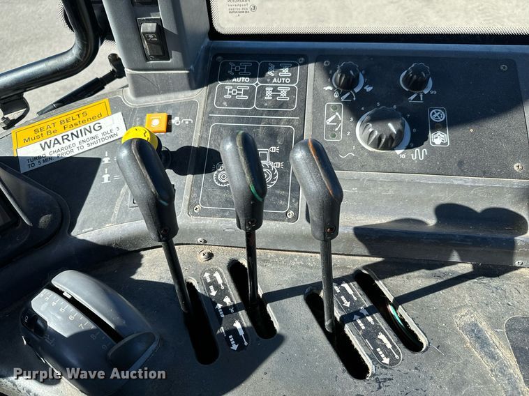 image for item NJ9333 2006 New Holland TM-120 MFWD tractor