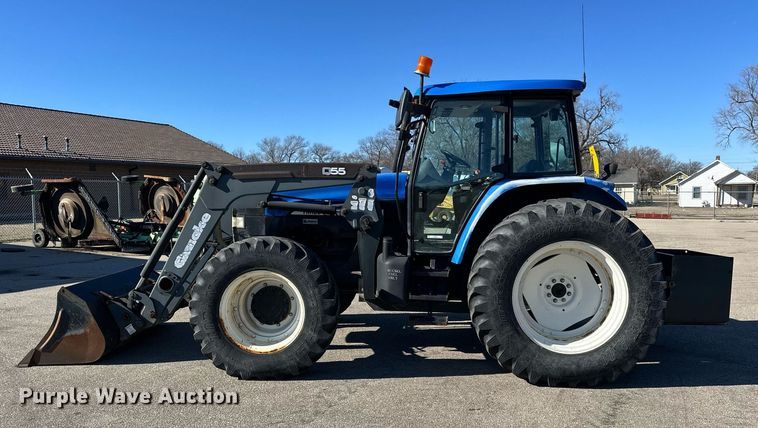 image for item NJ9334 2006 New Holland TM-120 MFWD tractor