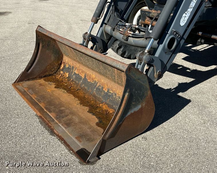 image for item NJ9334 2006 New Holland TM-120 MFWD tractor