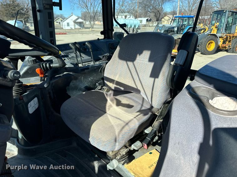 image for item NJ9334 2006 New Holland TM-120 MFWD tractor