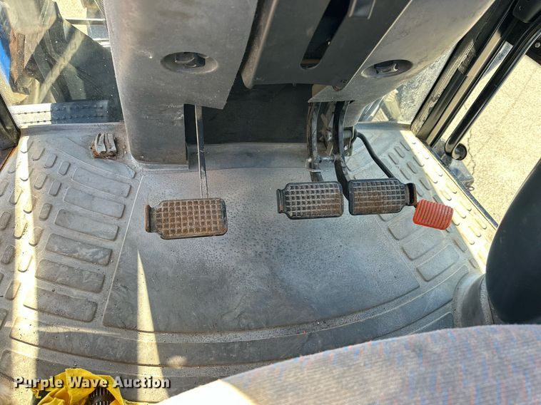 image for item NJ9334 2006 New Holland TM-120 MFWD tractor