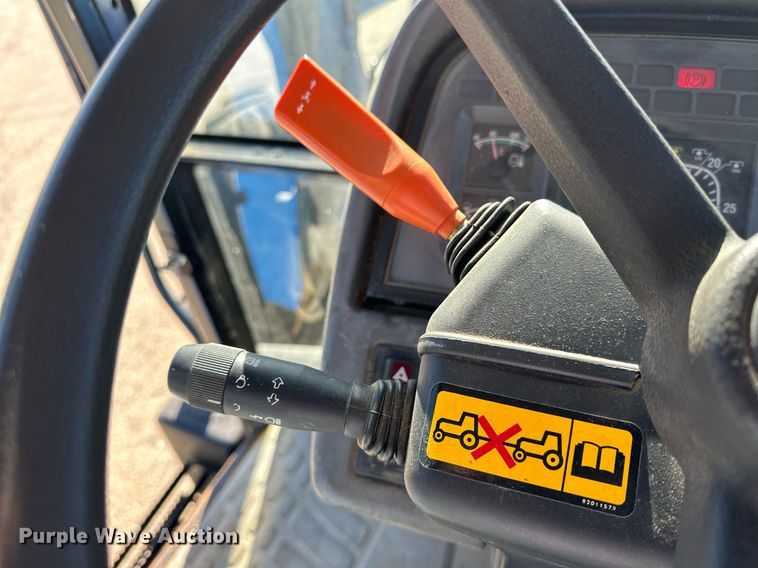 image for item NJ9334 2006 New Holland TM-120 MFWD tractor