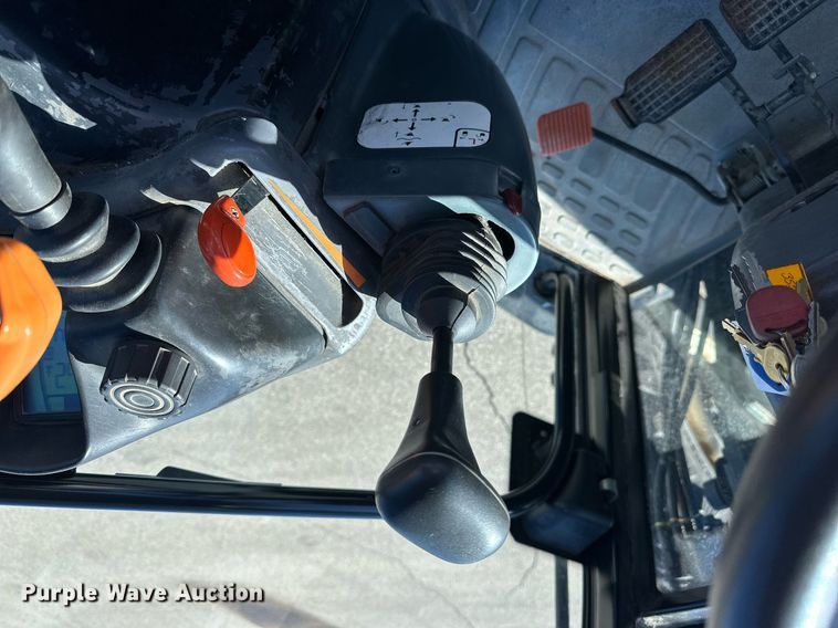 image for item NJ9334 2006 New Holland TM-120 MFWD tractor