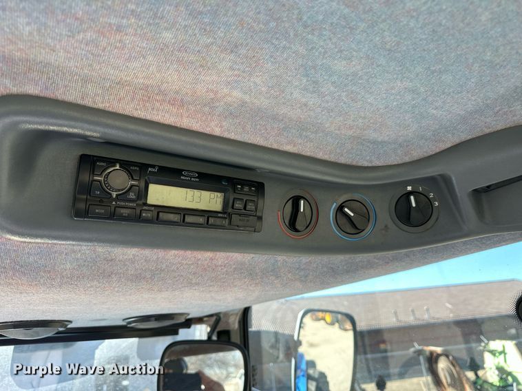 image for item NJ9334 2006 New Holland TM-120 MFWD tractor