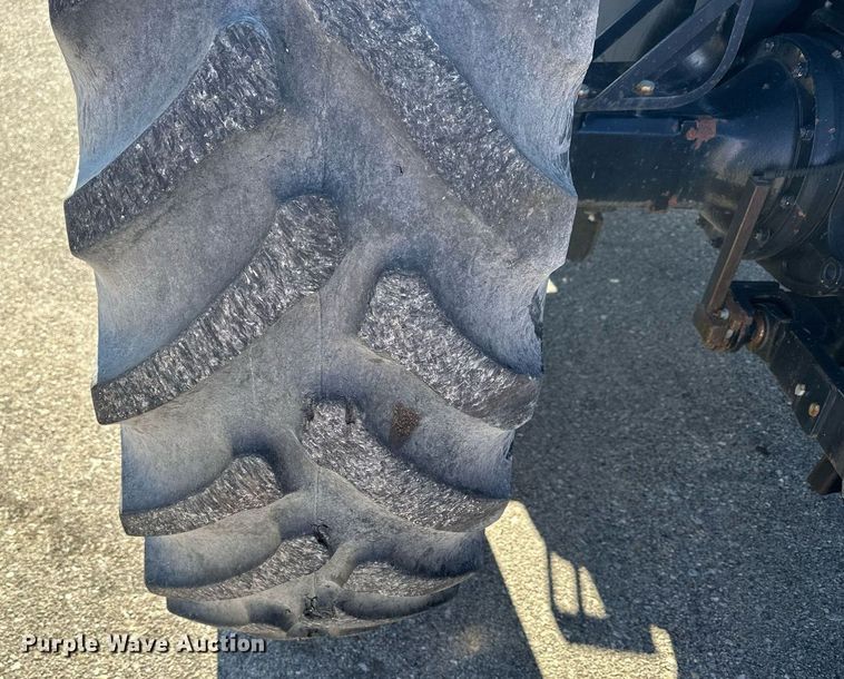 image for item NJ9334 2006 New Holland TM-120 MFWD tractor