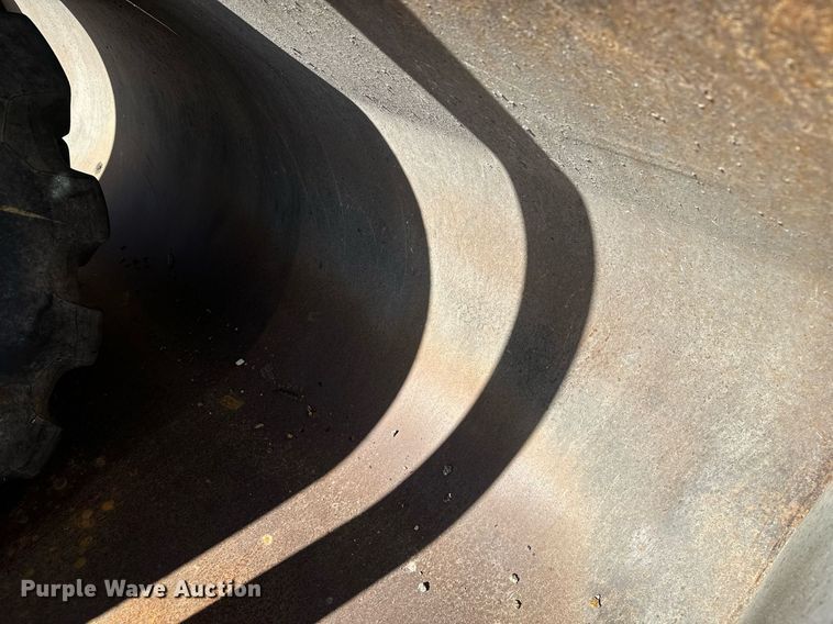 image for item NJ9335 2003 John Deere 444H wheel loader