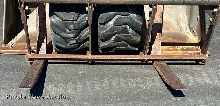 image for item NJ9335 2003 John Deere 444H wheel loader