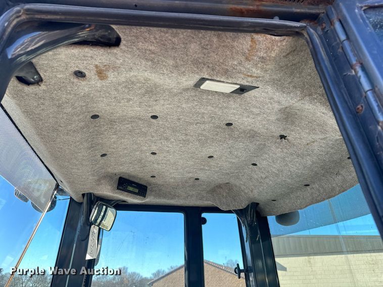 image for item NJ9335 2003 John Deere 444H wheel loader