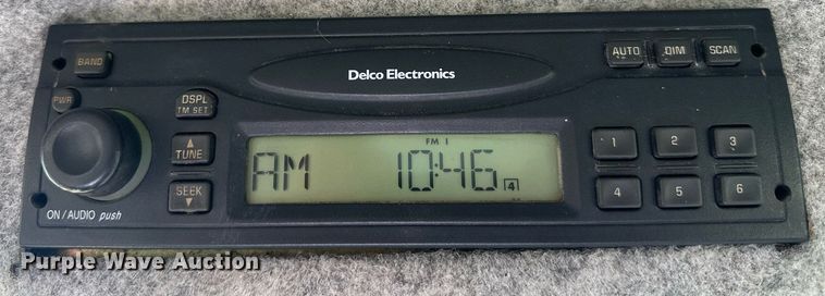 image for item NJ9335 2003 John Deere 444H wheel loader